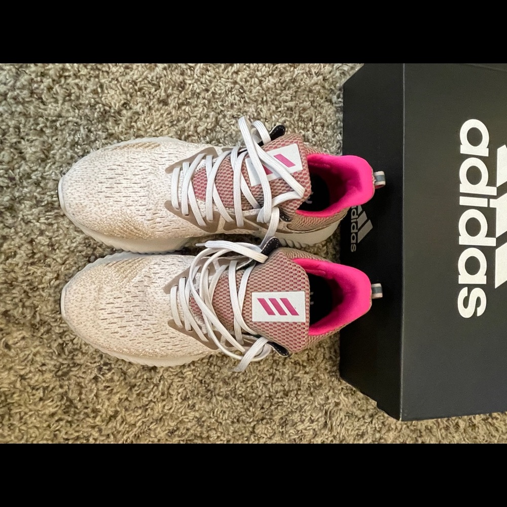 Alphabounce Beyond - image 1